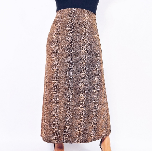 Reptile Skirt - Picture 2 of 5